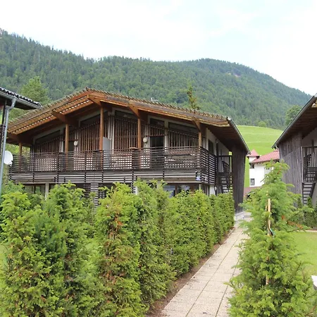 With 2 In Kirchberg * בוכן