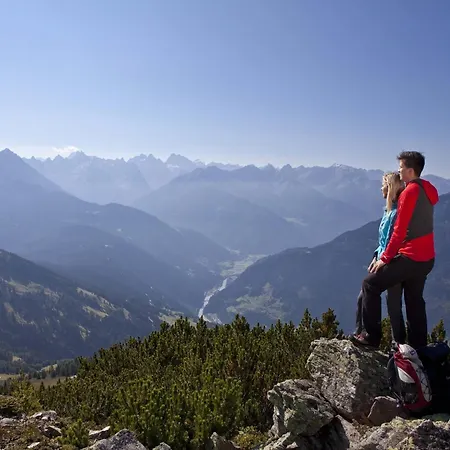 דירה With 2 In Kirchberg בוכן