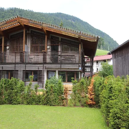 With 2 In Kirchberg * בוכן