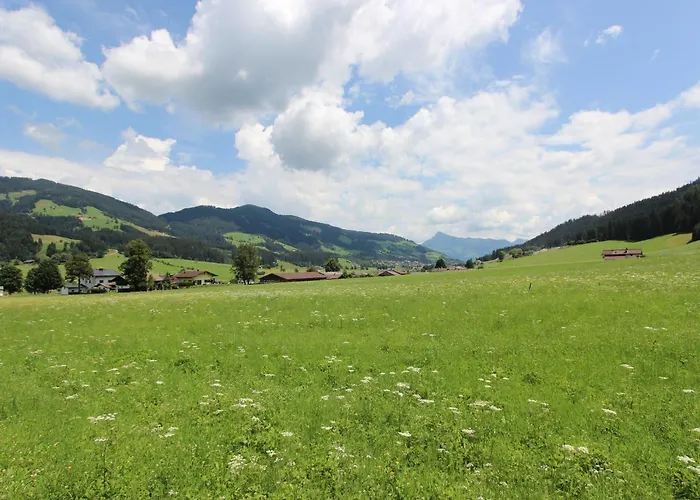 With 2 In Kirchberg דירה