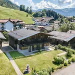 Apartman With 2 In Kirchberg *